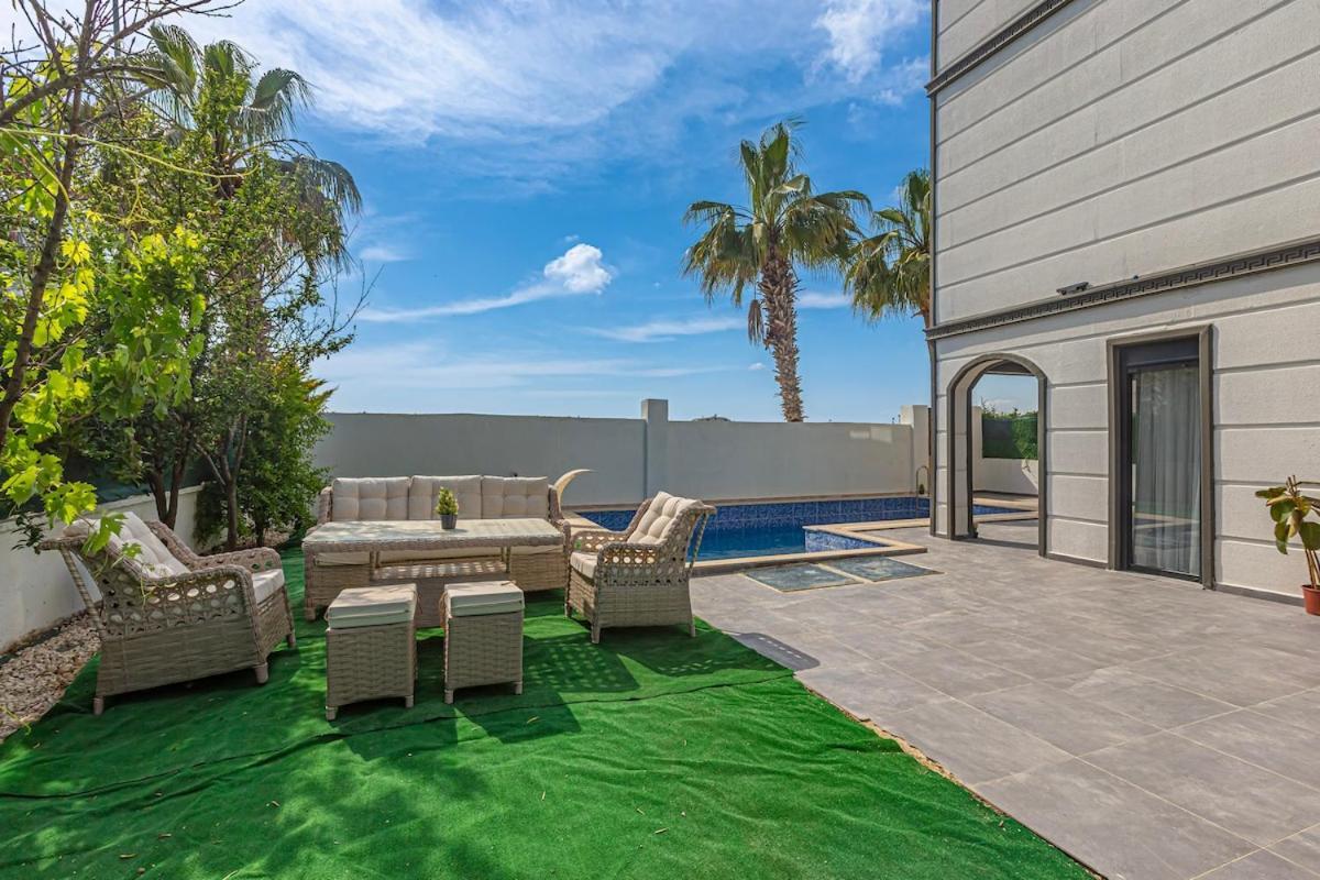 Near By The Land Of Legends , Private Pool , Moon Villa *